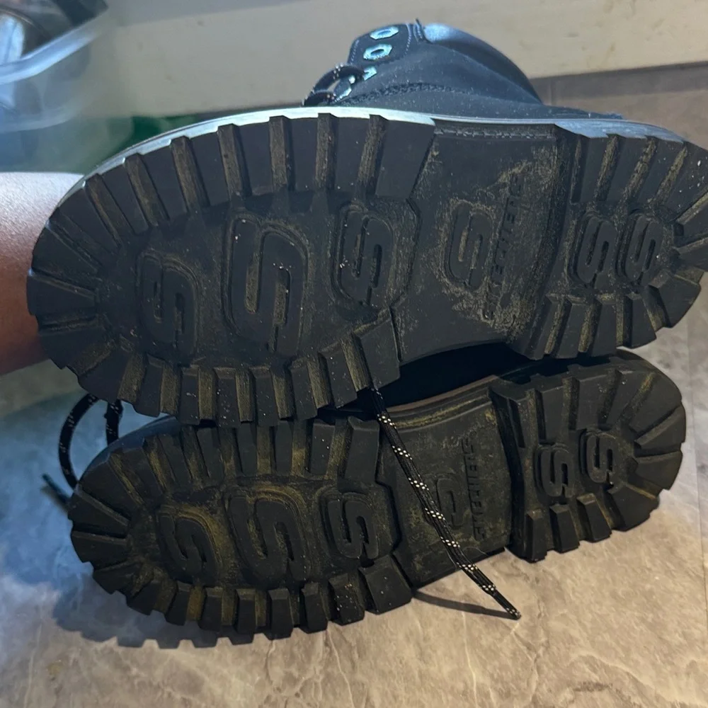 Skechers durable nubuck